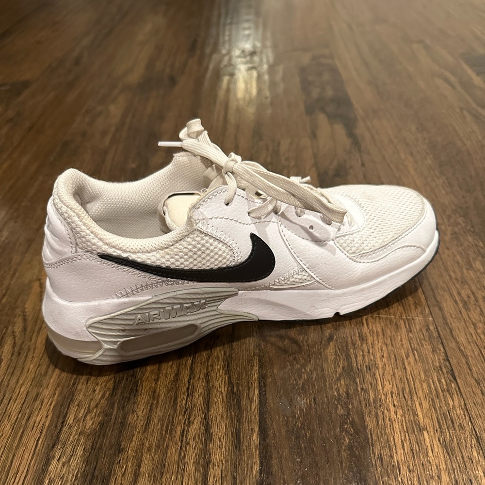 Nike shoes “Air Max Excee”, Size 7